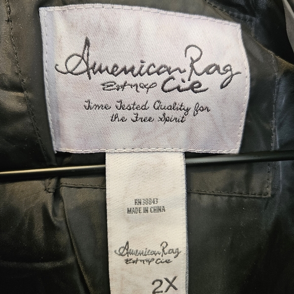 American Rag Black Puffer Vest - Picture 4 of 5